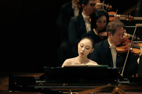 2025 Performance with the Guangzhou Symphony Orchestra during the 2024–2025 Concert Season